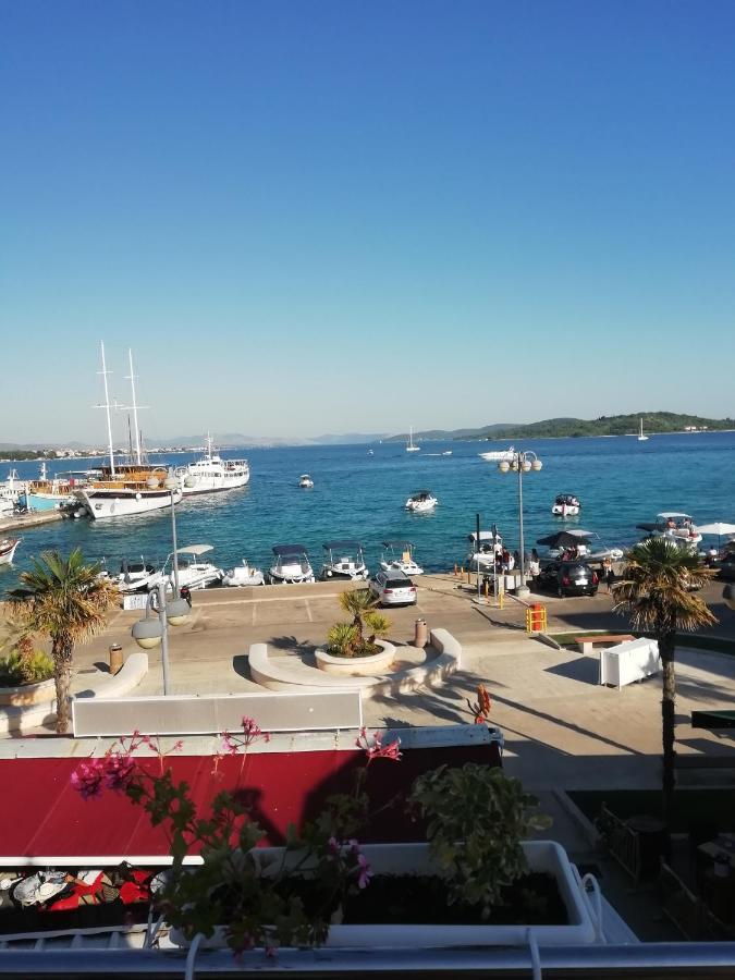 Apartman Zana Vodice Zewnętrze zdjęcie
