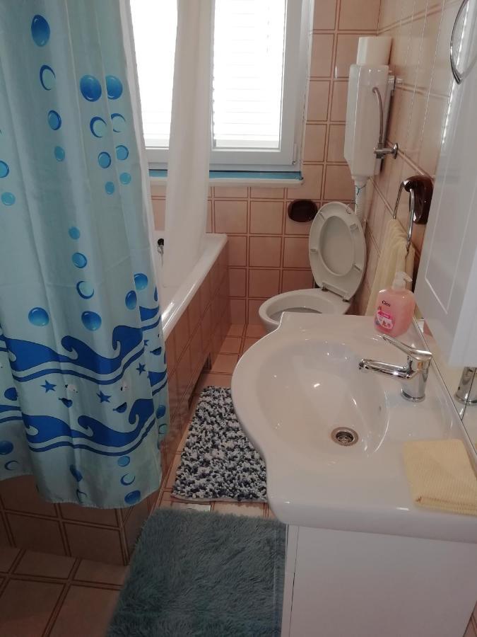 Apartman Zana Vodice Zewnętrze zdjęcie