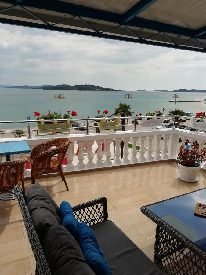 Apartman Zana Vodice Zewnętrze zdjęcie