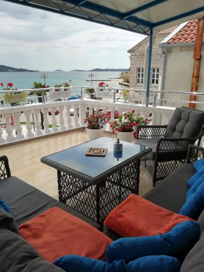 Apartman Zana Vodice Zewnętrze zdjęcie