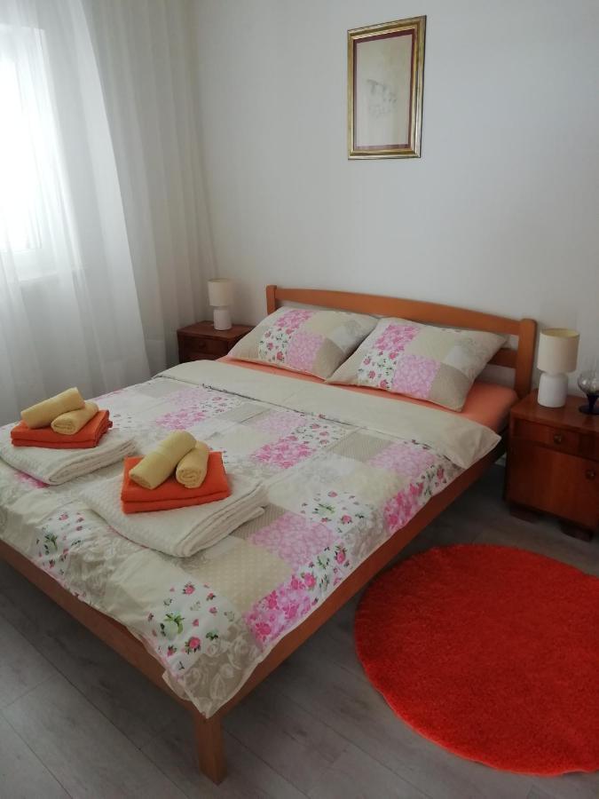 Apartman Zana Vodice Zewnętrze zdjęcie