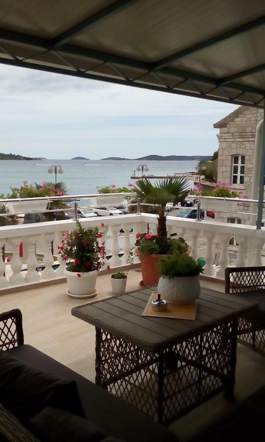 Apartman Zana Vodice Zewnętrze zdjęcie