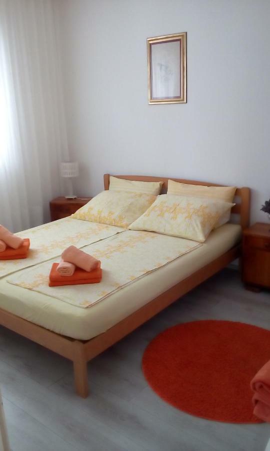 Apartman Zana Vodice Zewnętrze zdjęcie